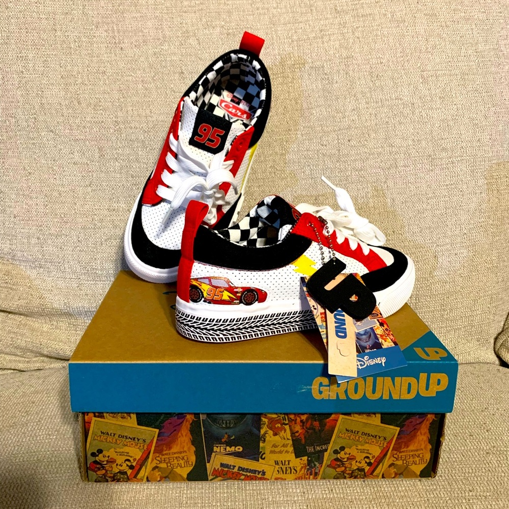 NWT GroundUp Cars shoes Big Kid size 1